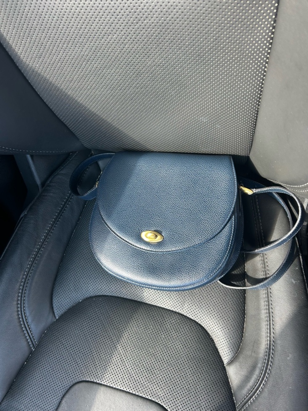 Coach Madison vintage turn lock Navy Pebbled Leather Crossbody with Gold hardwar